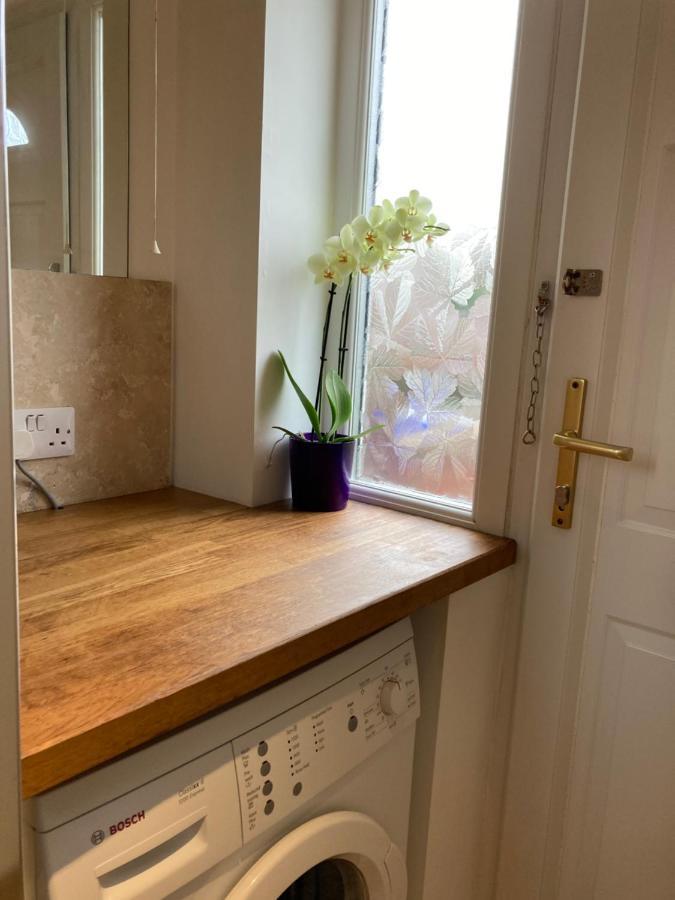 Apartament Double Bed Self Contained Annexe 14B Is To The Right Of The Main House Salisbury Zewnętrze zdjęcie